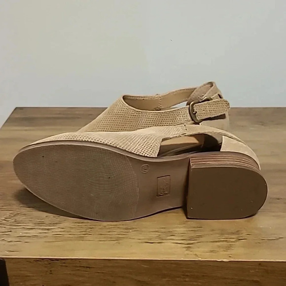 Crown Vintange booties - Picture 3 of 3